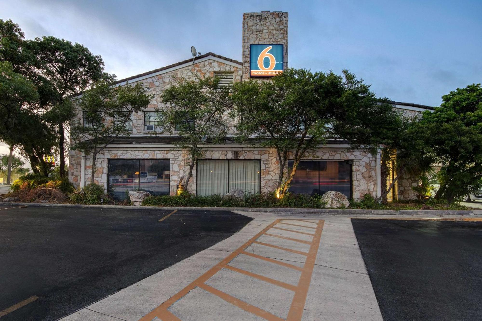 Motel 6-San Antonio, Tx - Northwest Medical Center Exterior photo